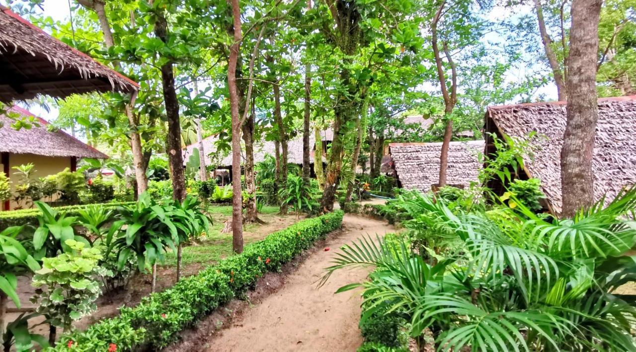 Sulu Sunset Beach Resort Nauhang Екстериор снимка