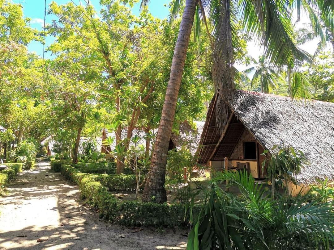 Sulu Sunset Beach Resort Nauhang Екстериор снимка