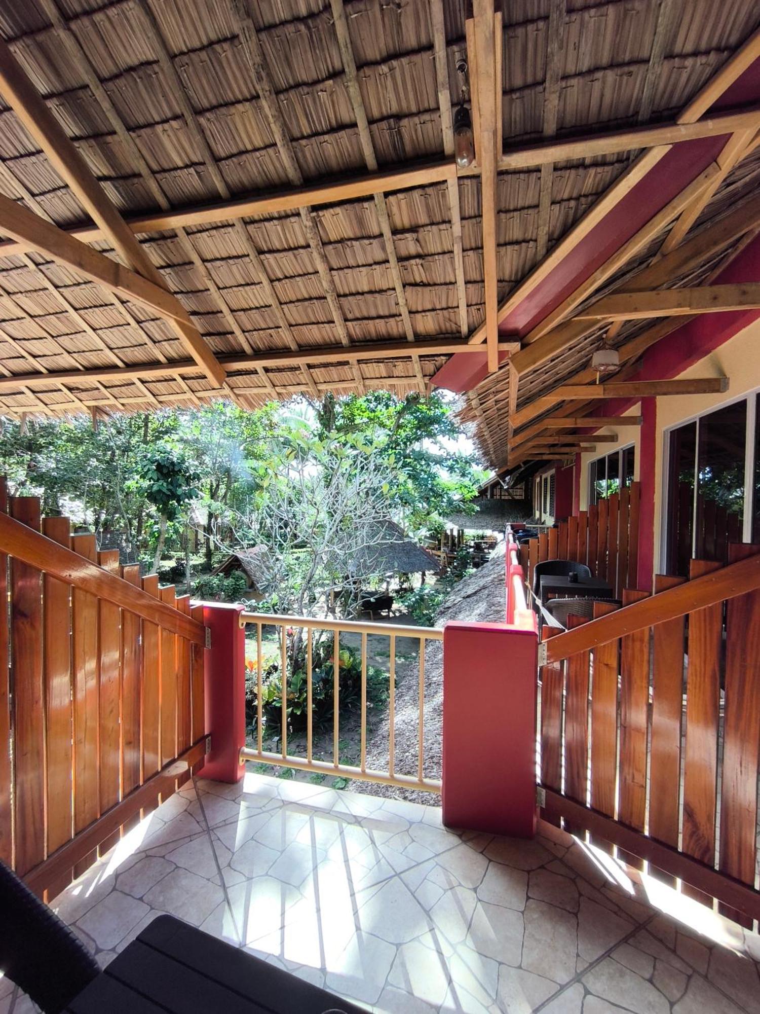 Sulu Sunset Beach Resort Nauhang Екстериор снимка